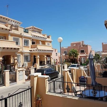 3 Bedroom Townhouse In Alicante, Orihuela Dış mekan fotoğraf