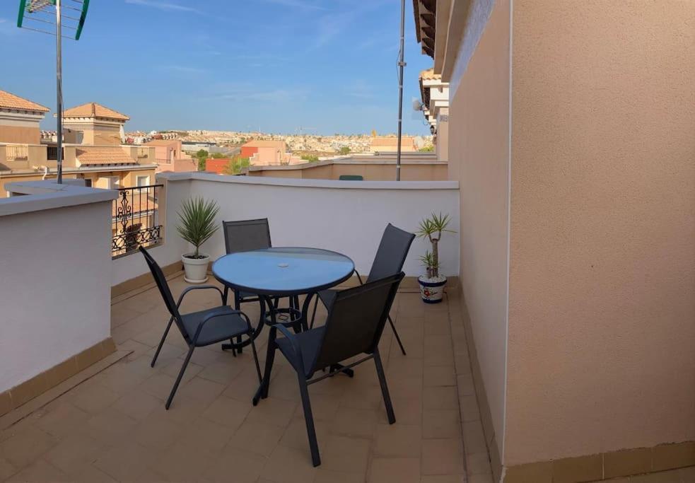 3 Bedroom Townhouse In Alicante, Orihuela Dış mekan fotoğraf